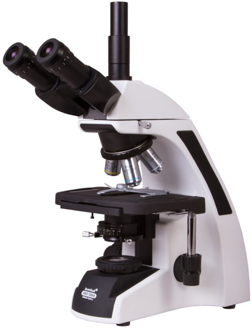Микроскоп Levenhuk MED 1000T, тринокулярный •   тринокулярный микроскоп для лабораторных исследований;
•   поворотная насадка с углом наклона в 30°;
•   планахроматические объективы, скорректированные по цветопередаче и сферическим аберрациям;
•   увеличение: от 40 до 1000 крат, масляная иммерсия;
•   нижняя подсветка с конденсором и ирисовой диафрагмой – работает от сети переменного тока;
•   возможность настройки освещения по методу Келера;
•   грубая и точная фокусировки;
