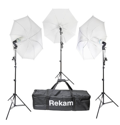 Rekam CL-465-FL3-UM Kit Комплект флуоресцентных осветителей •   комплект из 3-х флуоресцентных источников постоянного света;
•   суммарная мощность осветителей комплекта - 465 Вт (эквивалентна  2325 Вт лампы накаливания);
•   питание - от сети 220-230 В ~ 50 Гц.
