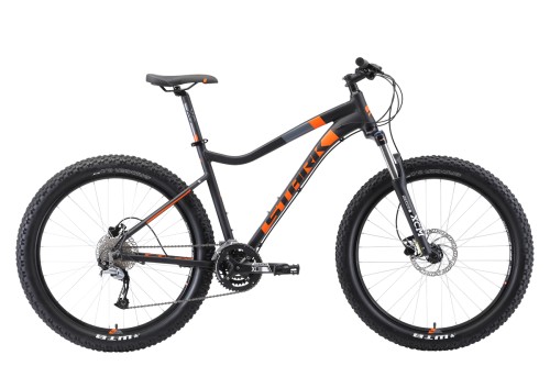 Горный велосипед Stark&#039;19 Tactic 27.5 HD чёрный/оранжевый 21 •    колеса 27.5" (с более широкими покрышками);
•    материал рамы - алюминиевый сплав;
•    количество скоростей - 27;
•    пол райдера - унисекс;
•    амортизация -  Hard tail;
•    задний тормоз - дисковый гидравлический;
•    задний переключатель - Shimano Acera-X RD-M3000.
