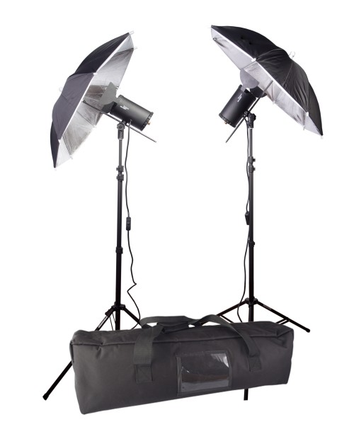Комплект Rekam Mini-Light Ultra M-250 Umbrella 90 Silver Kit •   комплект на основе двух компактных импульсных осветителей-моноблоков с плавной регулировкой мощности до 250 Дж, и двух серебряных зонтов 90 см.
